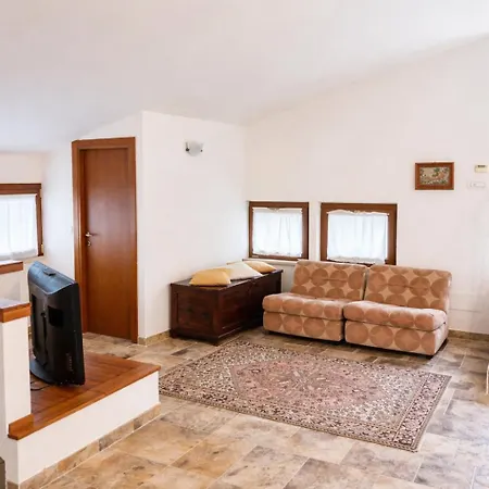 Marcolina Villa *