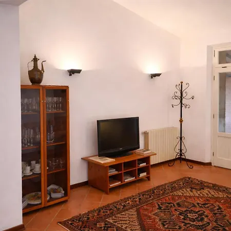 Marcolina Villa *